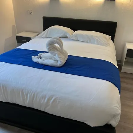 Castel Louis מלון 2*