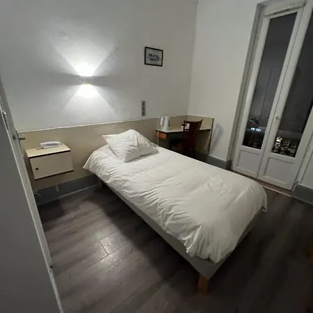 Hotell Castel Louis Vichy