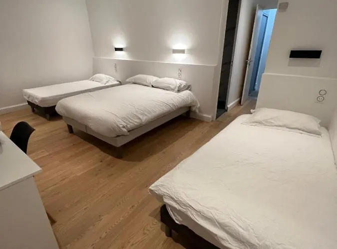 Castel Louis ホテル 2*